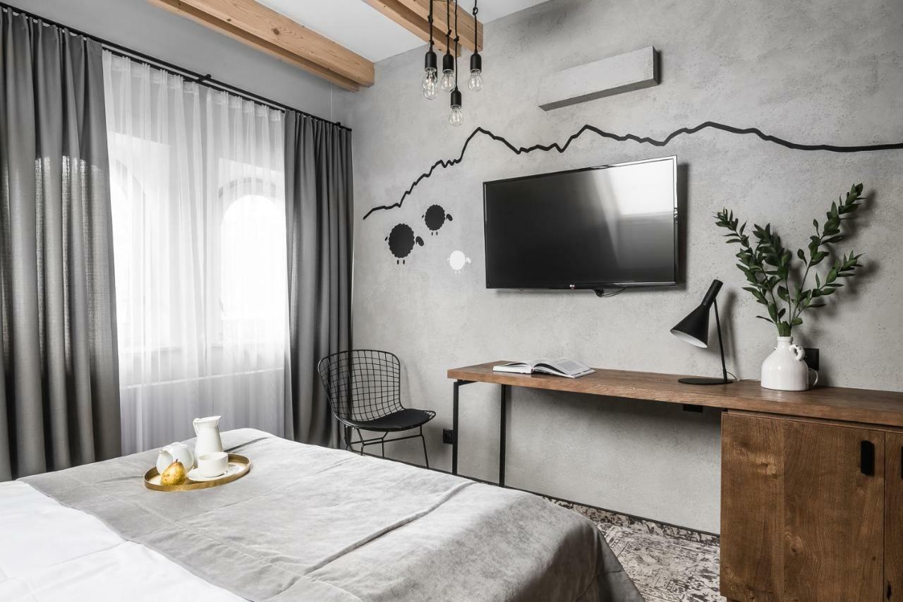 Biala Owca Bed and Breakfast Zakopane Exteriör bild A room at the hotel